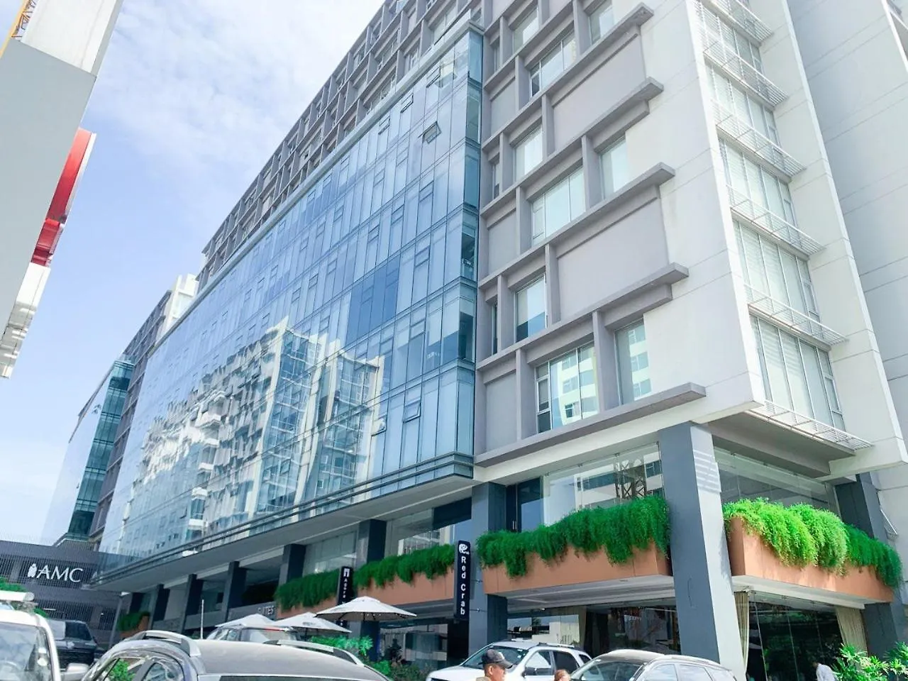 Suite Empresarial, Cerca Al Mall Del Sol, Cama, Parqueo, Sofa Cama Guayaquil 0*,  Equador