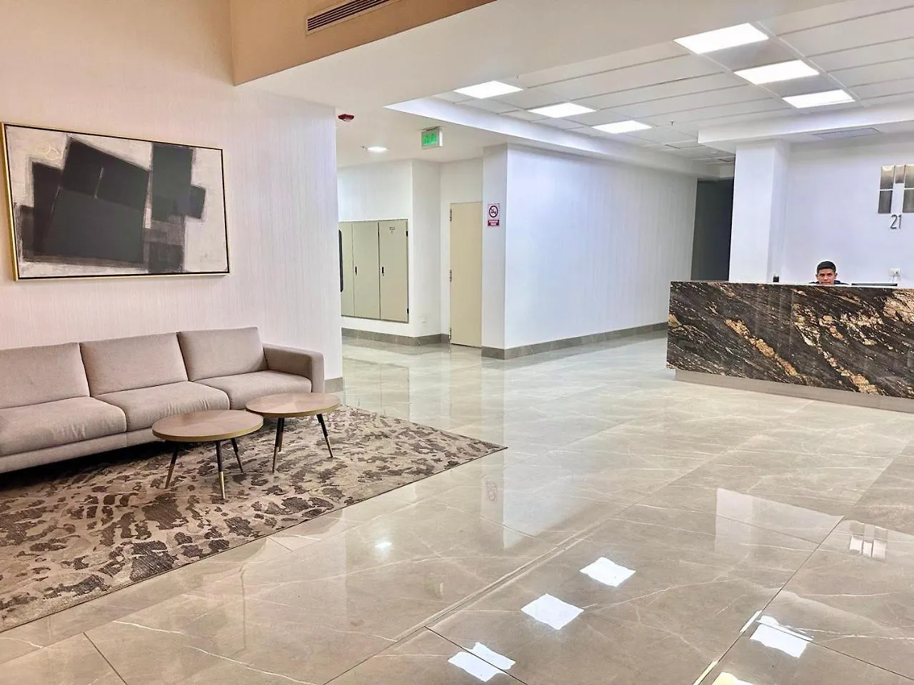 Suite Empresarial, Cerca Al Mall Del Sol, Cama, Parqueo, Sofa Cama Guayaquil