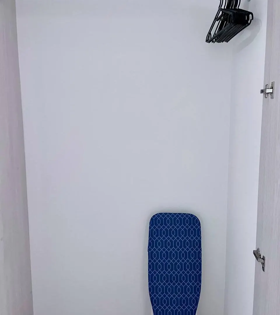 Suite Empresarial, Cerca Al Mall Del Sol, Cama, Parqueo, Sofa Cama Guayaquil