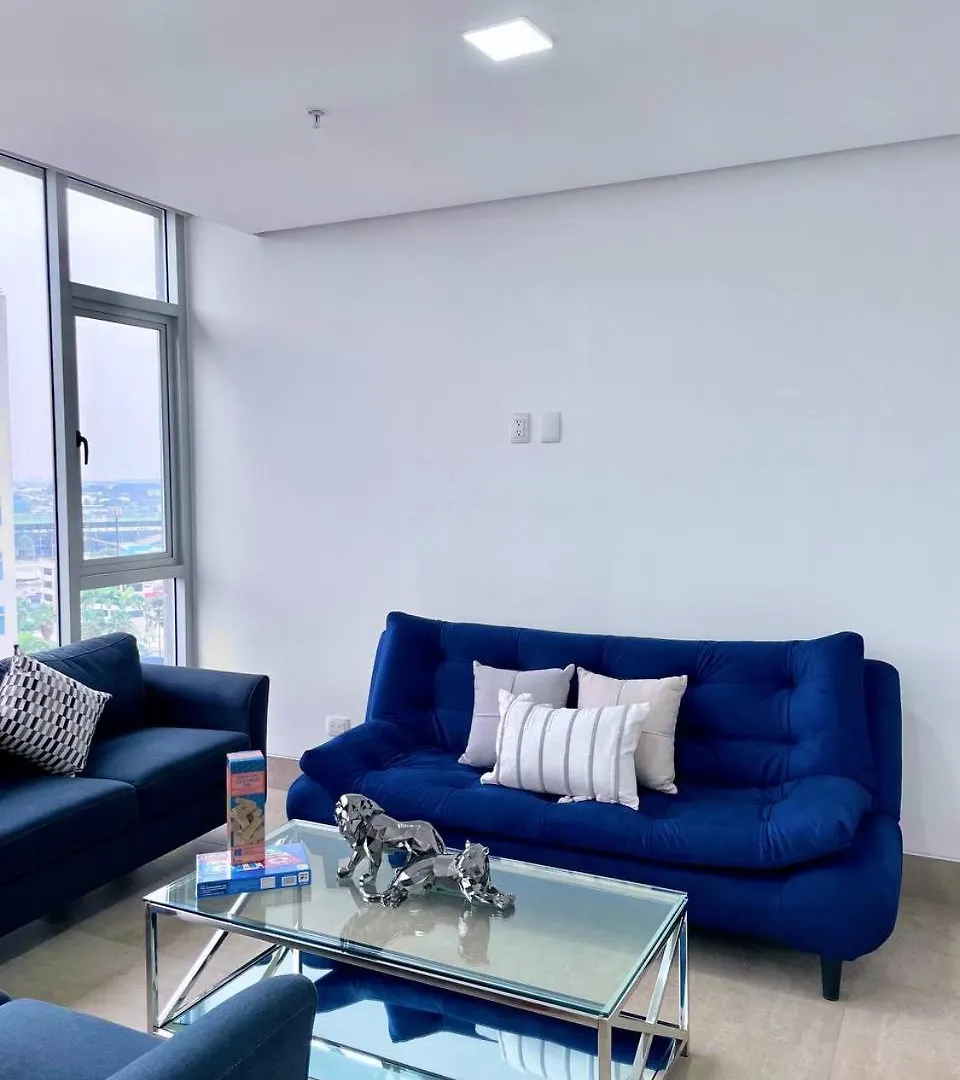 Suite Empresarial, Cerca Al Mall Del Sol, Cama, Parqueo, Sofa Cama Guayaquil Apartamento