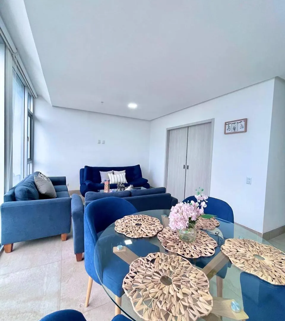 Suite Empresarial, Cerca Al Mall Del Sol, Cama, Parqueo, Sofa Cama Guayaquil 0*,