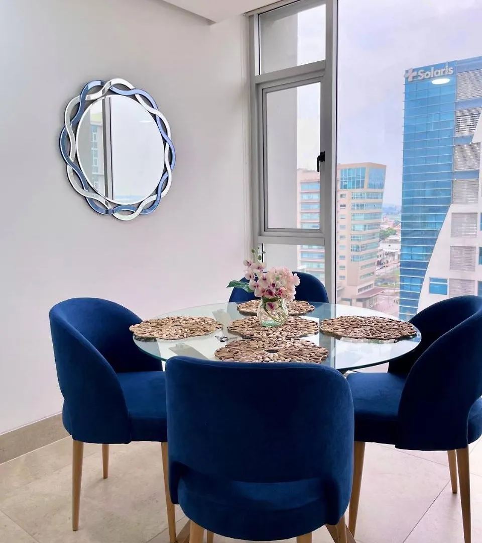 Suite Empresarial, Cerca Al Mall Del Sol, Cama, Parqueo, Sofa Cama Guayaquil 0*,  Equador